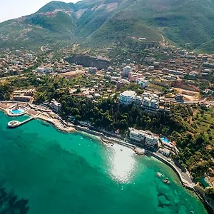 Hotel New York, Vlorë