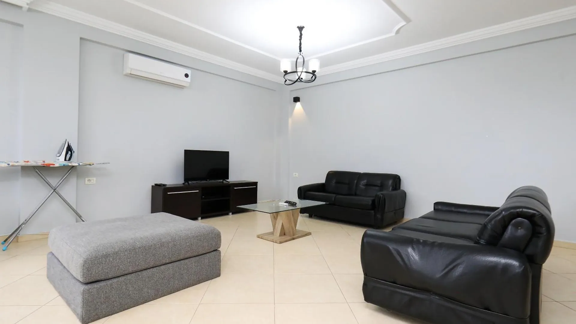 Villa Luisanna Free Parking Vlorë
